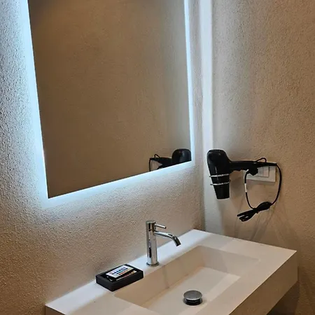 Blu Oltremare Bijoux Frühstückspension Varraze