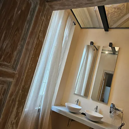 Blu Oltremare Bijoux 4* فاراتسي